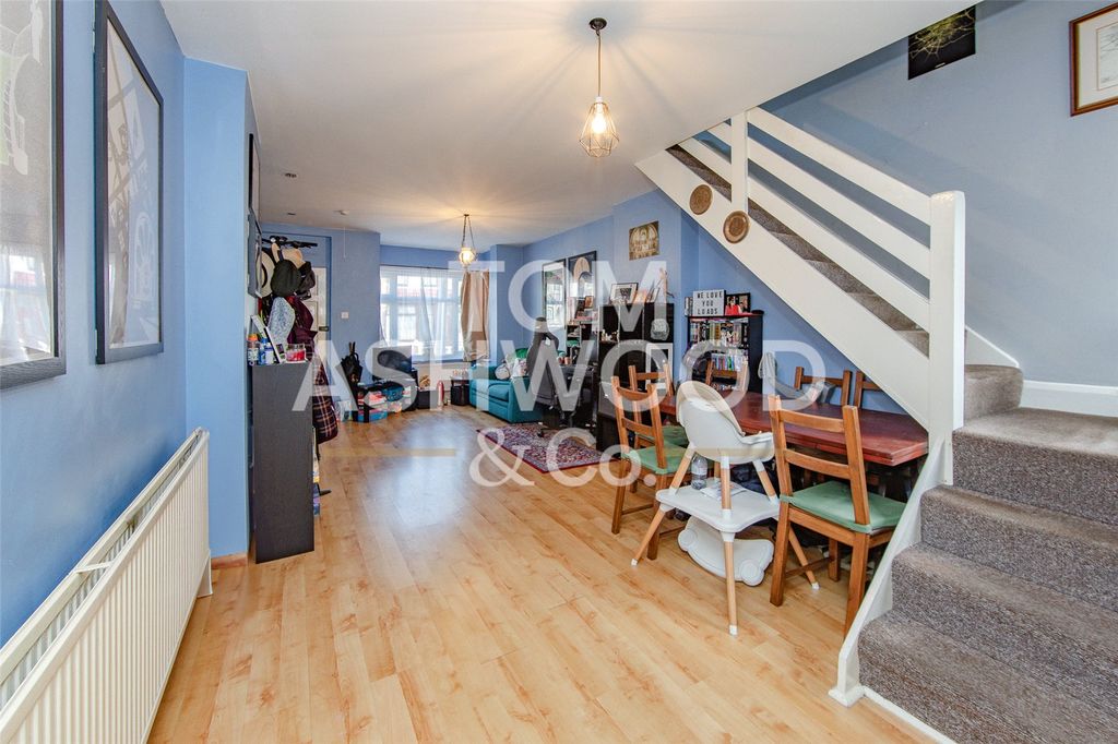 Property photo 3 of 13 Picture No. 53