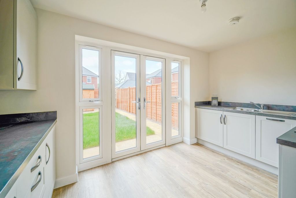 Property photo 3 of 18 Picture No. 09