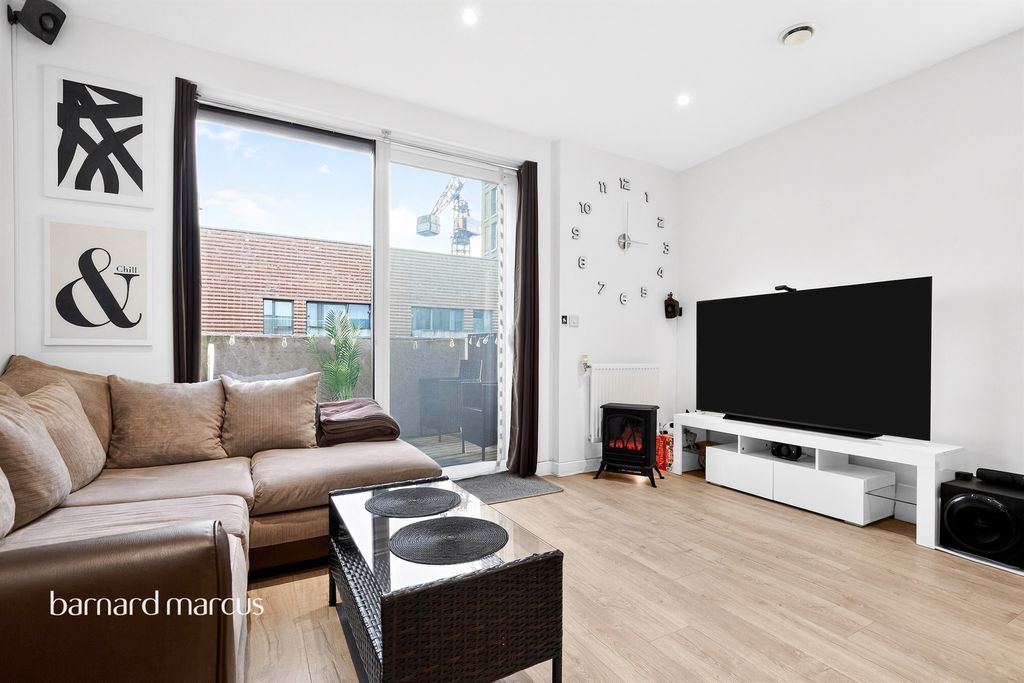 Property photo 3 of 16