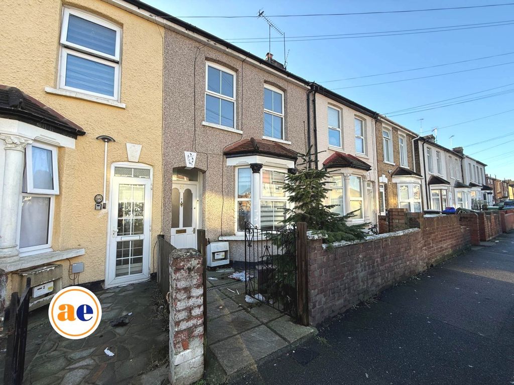 Property photo 1 of 15