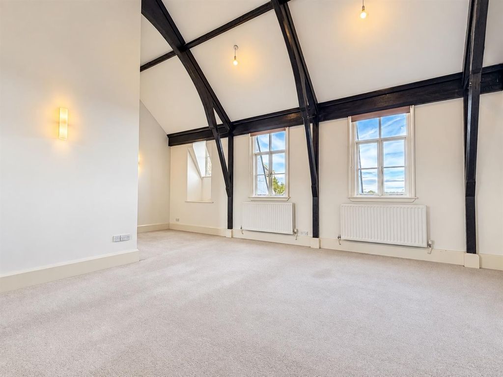 Property photo 3 of 26