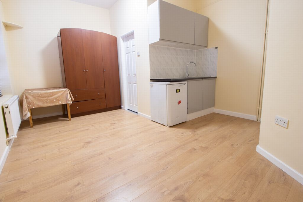 Property photo 1 of 3 Photo 2