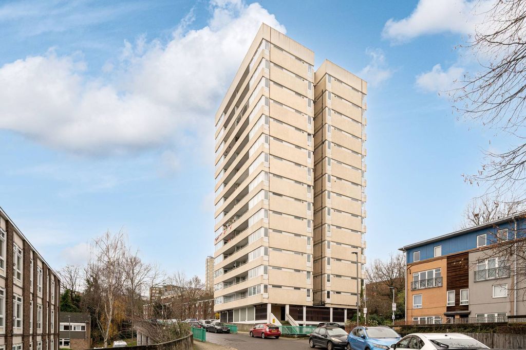 Property photo 2 of 14