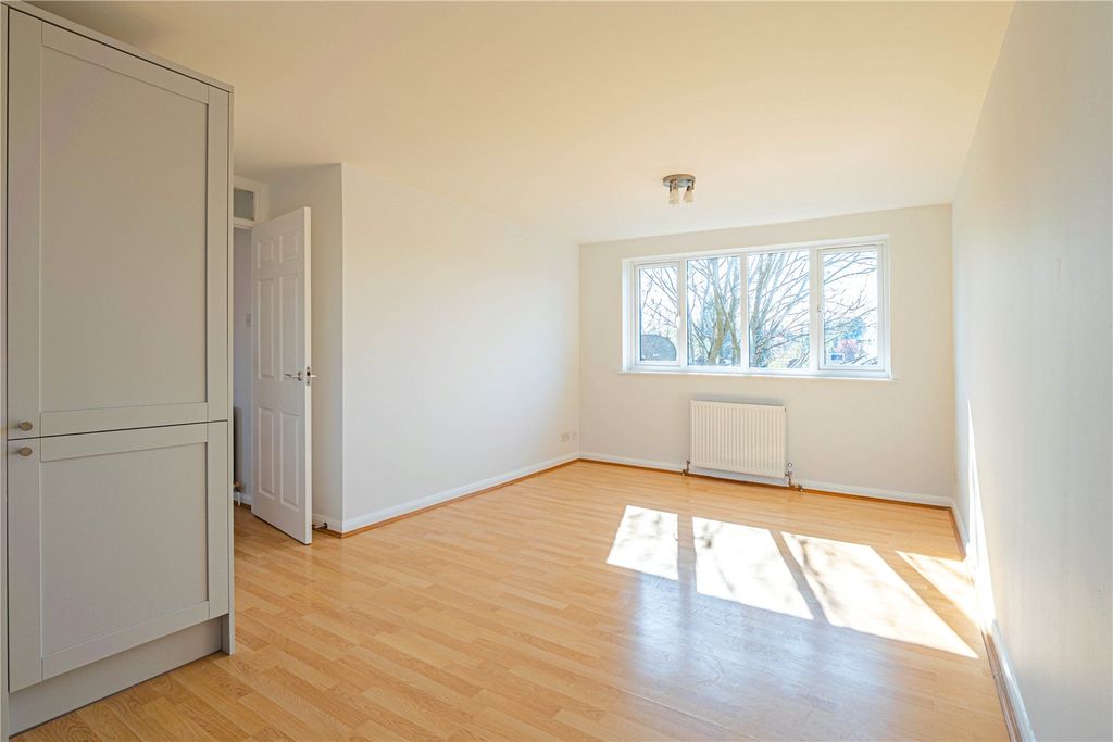 Property photo 2 of 16 Picture No. 07