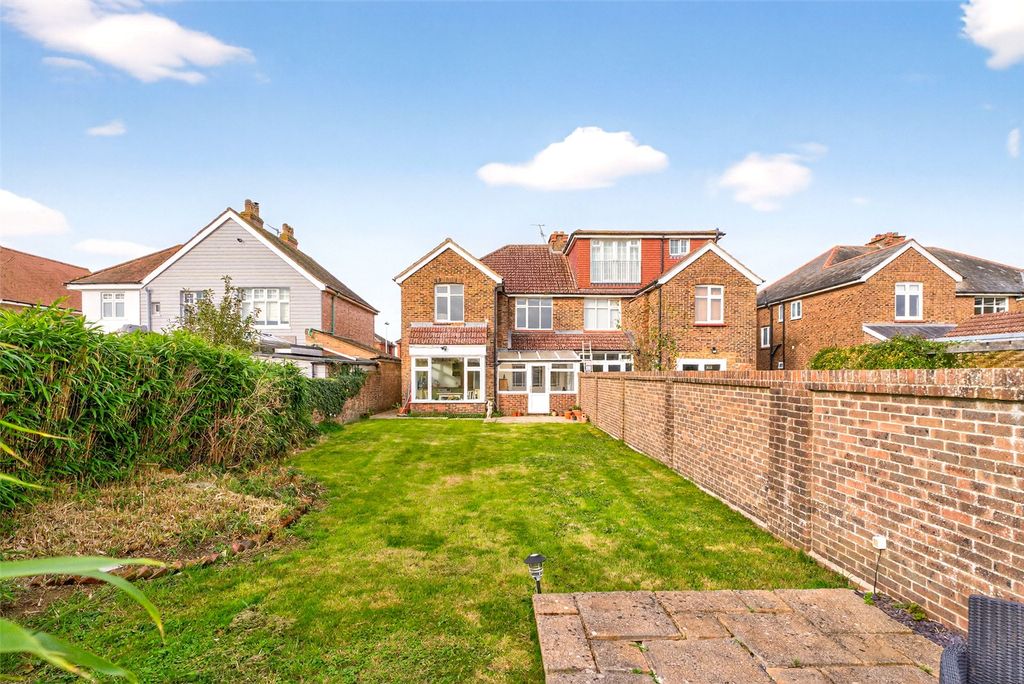 Property photo 2 of 22 Picture No. 05