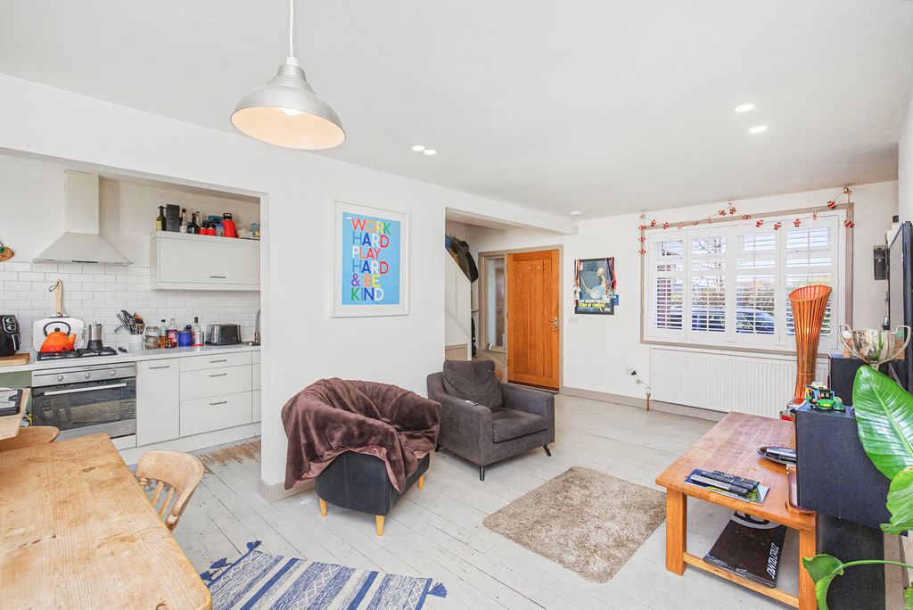 Property photo 3 of 13 Property Image 3