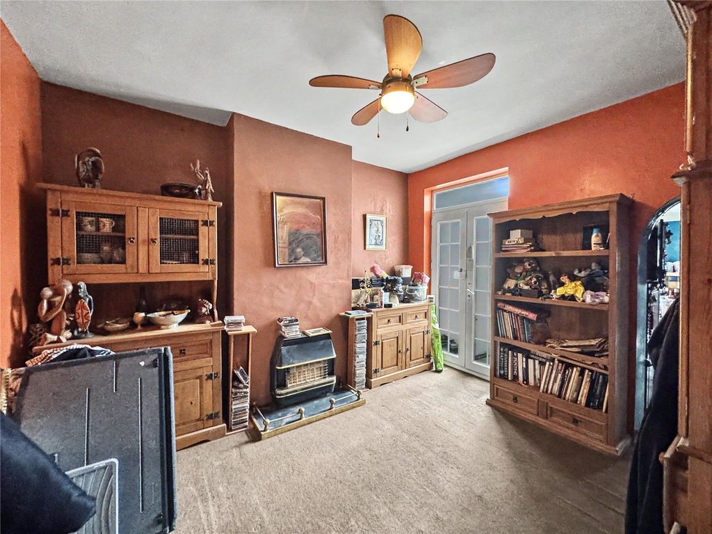 Property photo 3 of 17 Picture No. 30
