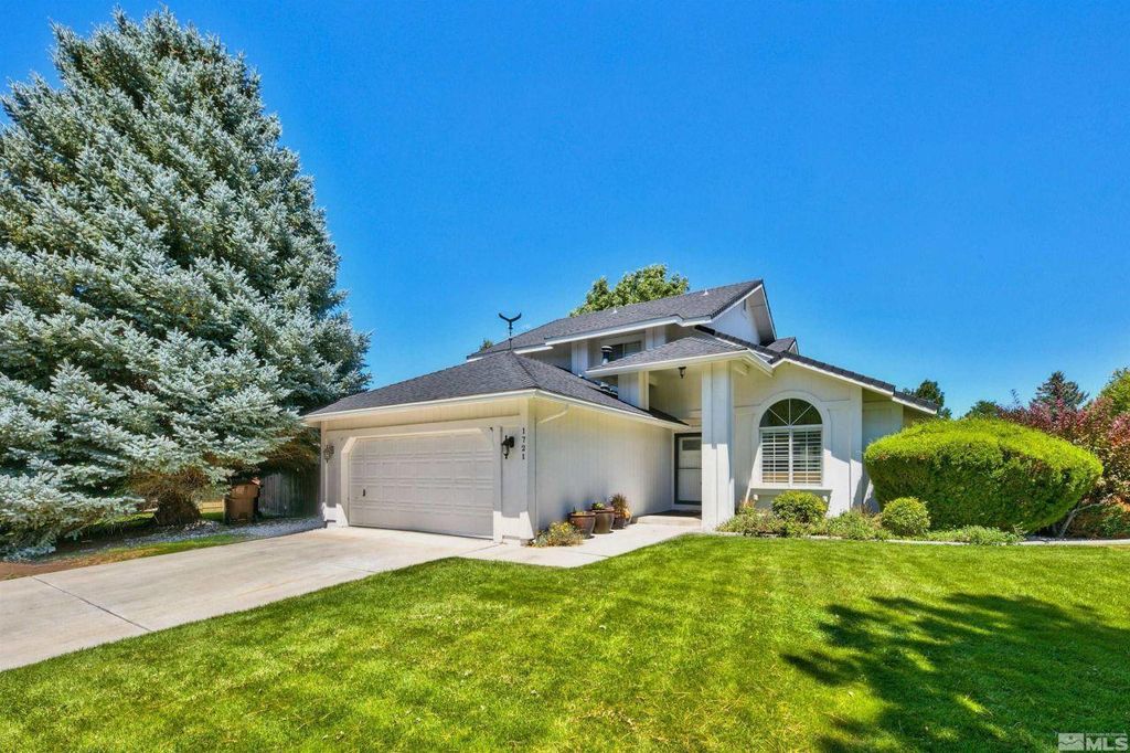 Property photo 1 of 27