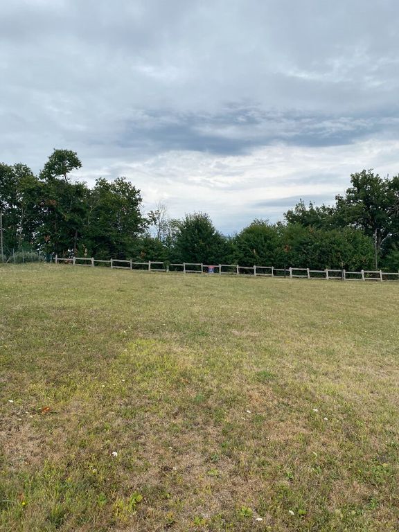 Property photo 2 of 2