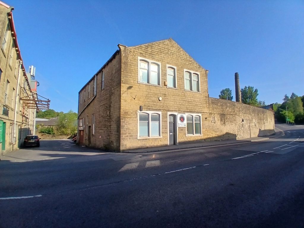 Property photo 1 of 11 Main Ext