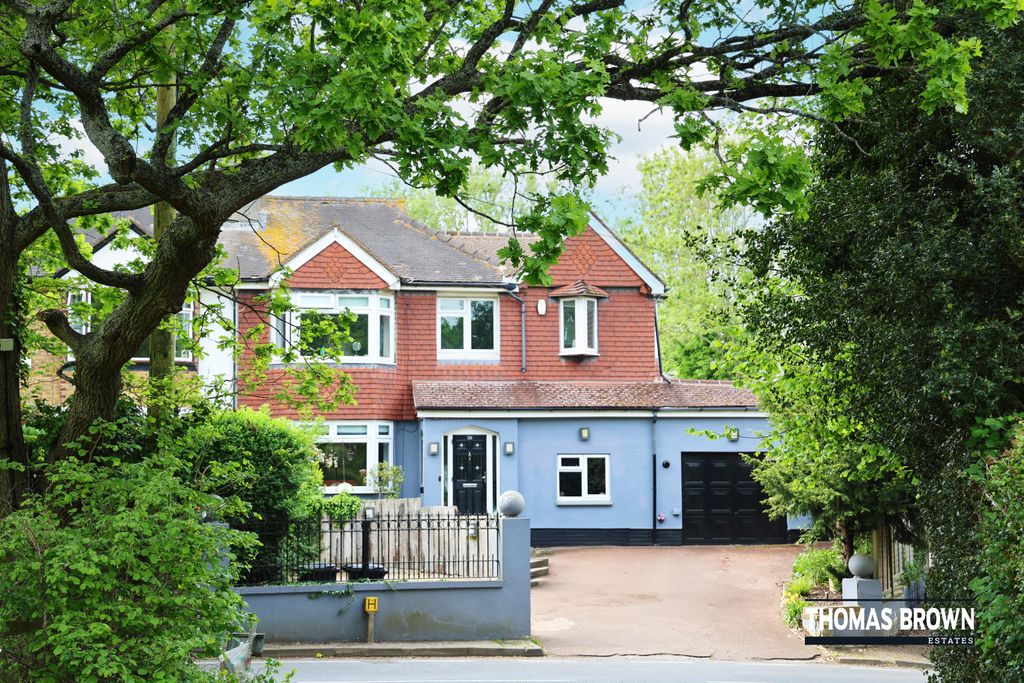 Property photo 1 of 24