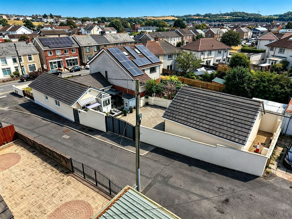 Property photo 1 of 34