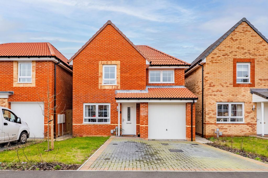 Property photo 1 of 26