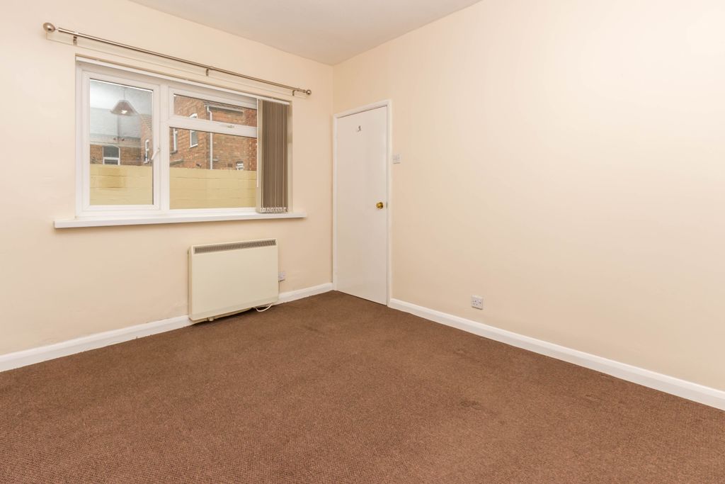 Property photo 3 of 4 Bedroom