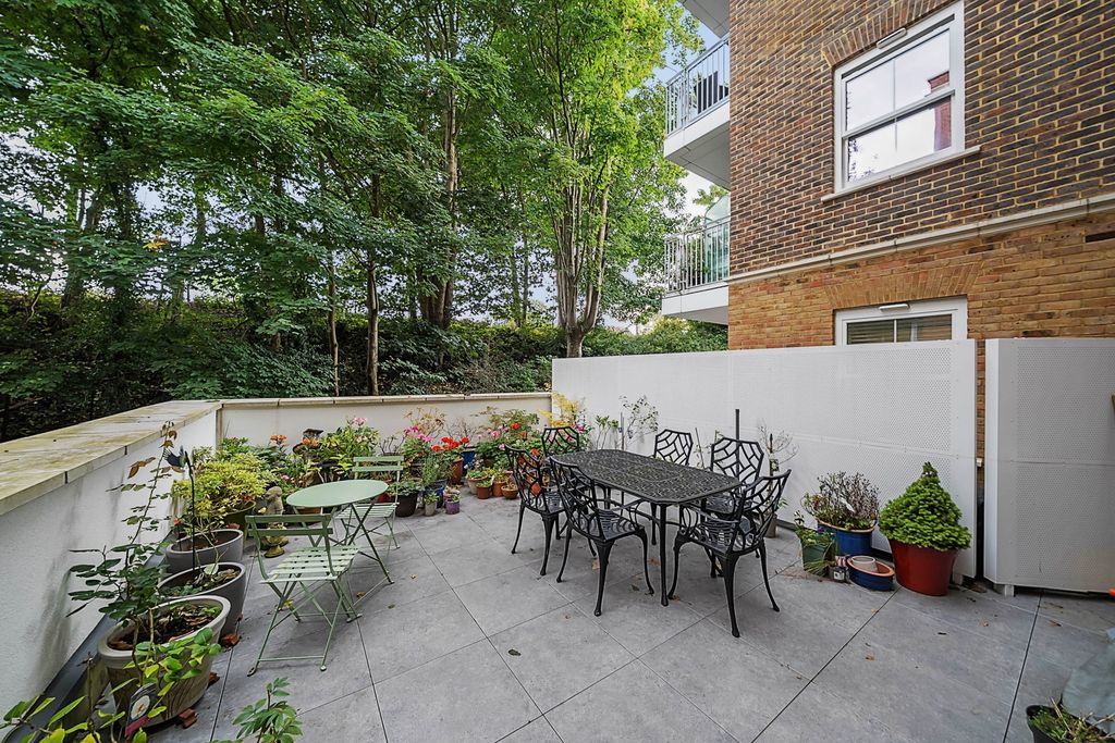 Property photo 3 of 20