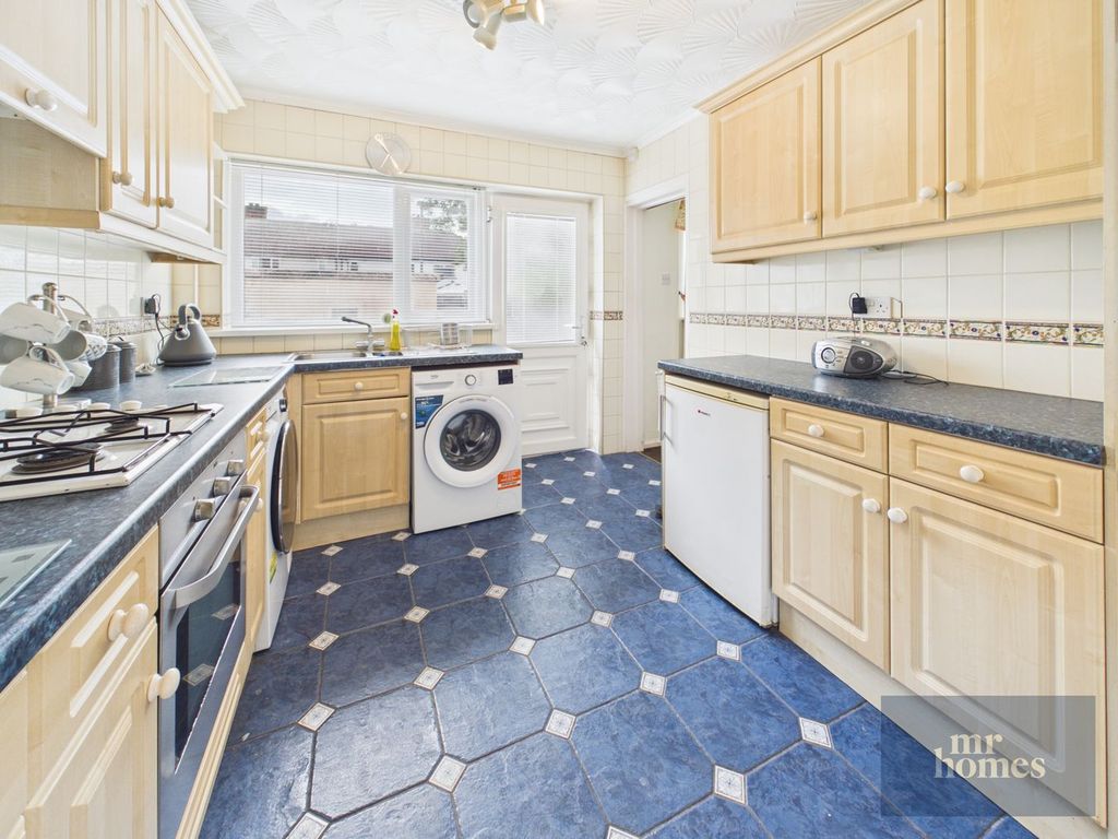 Property photo 2 of 36