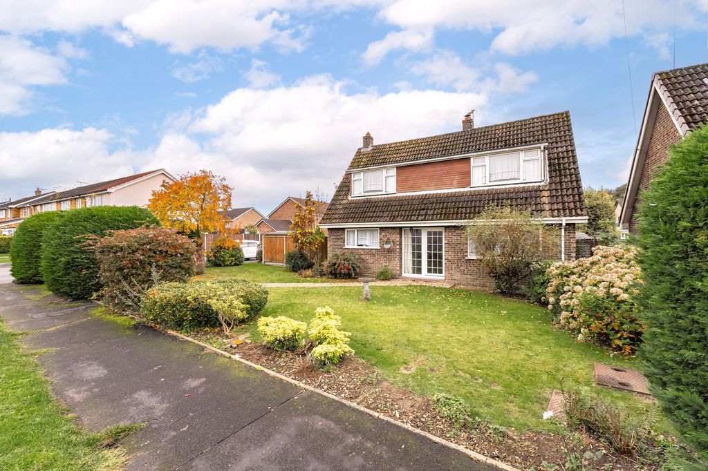 Property photo 1 of 17