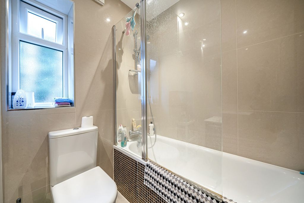 Property photo 3 of 20 1439227-8-69De783...