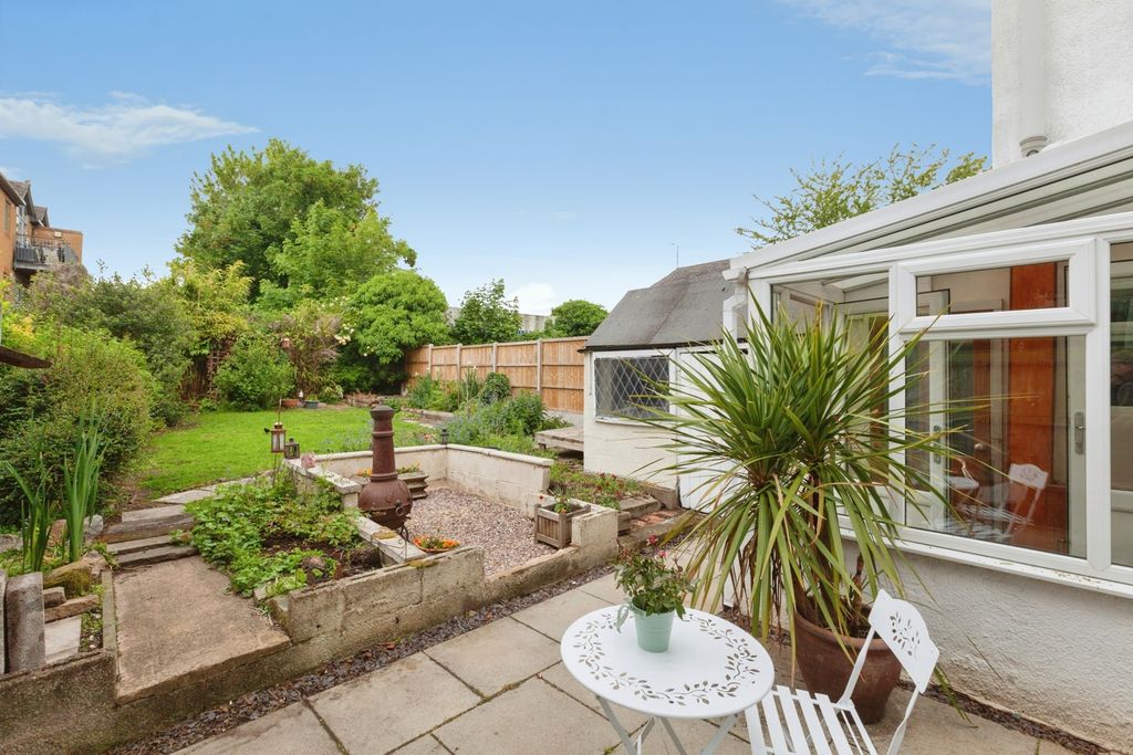 Property photo 3 of 18 Pbox-Img.Jpg