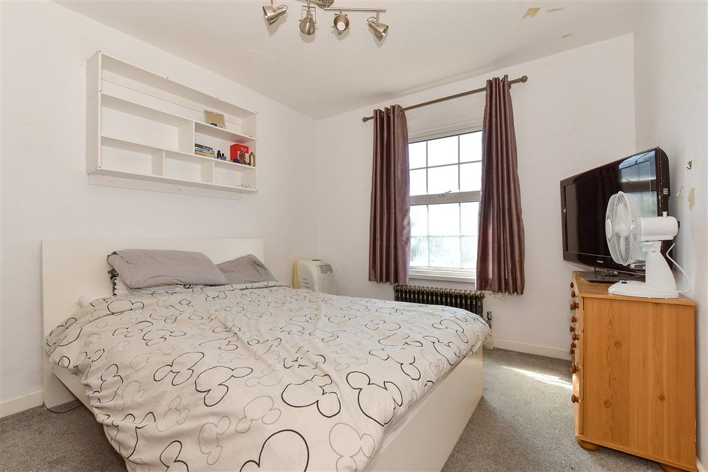 Property photo 3 of 18 Bedroom 4