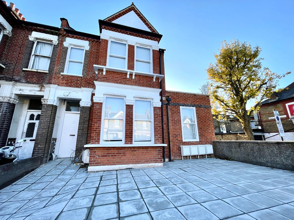 Property photo 1 of 6 External.Jpg