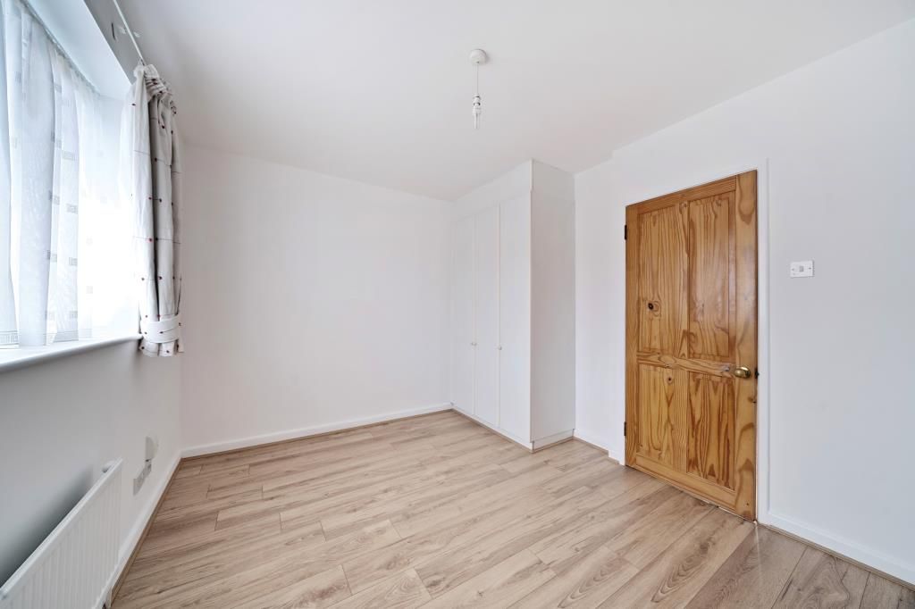 Property photo 3 of 10 Bedroom 2