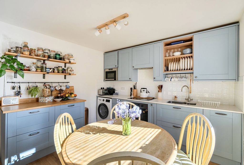 Property photo 3 of 23 1429190-6-69Eb2F2...