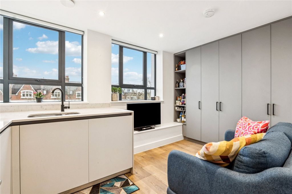 Property photo 1 of 9 Picture No. 04