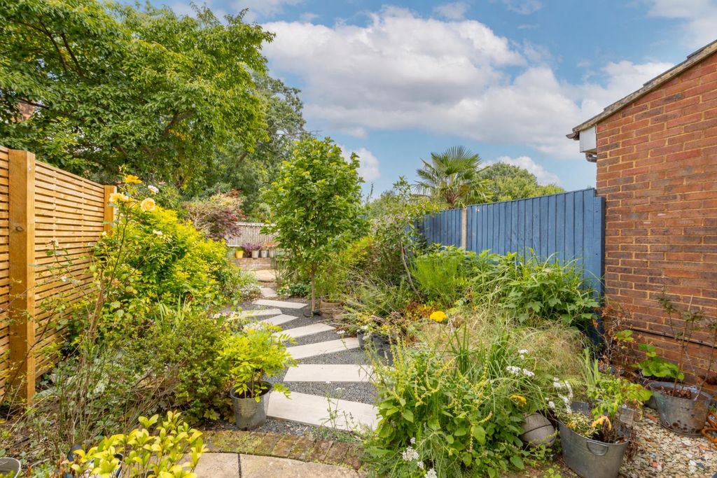 Property photo 3 of 19 Garden 1 Edit.Png