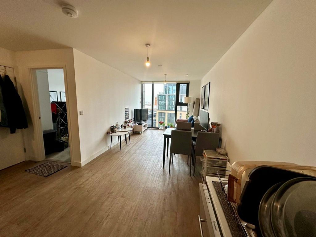 Property photo 2 of 7 Picture No. 06