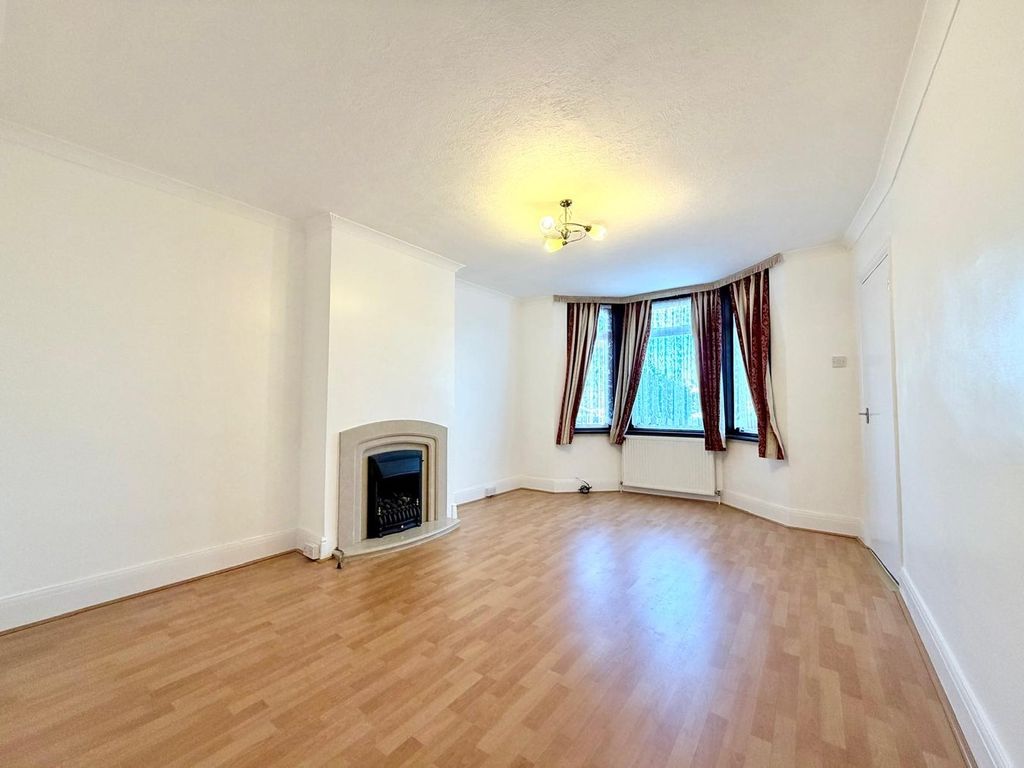 Property photo 3 of 13 Living Room