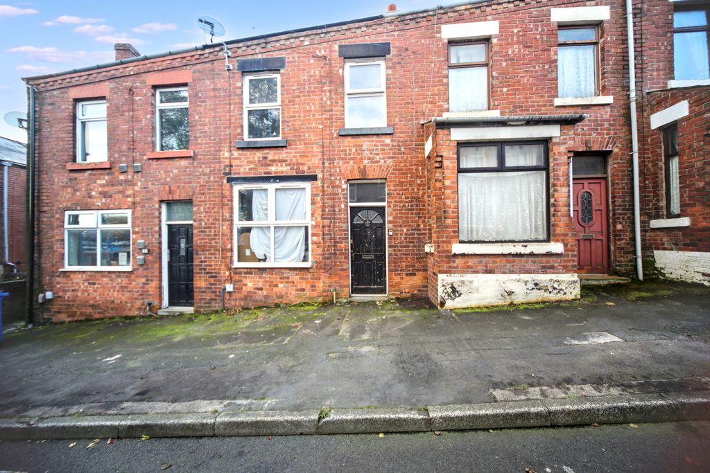 Property photo 1 of 2 26 Trafalgar Street, Chorley, Lancashire, Pr7 1He