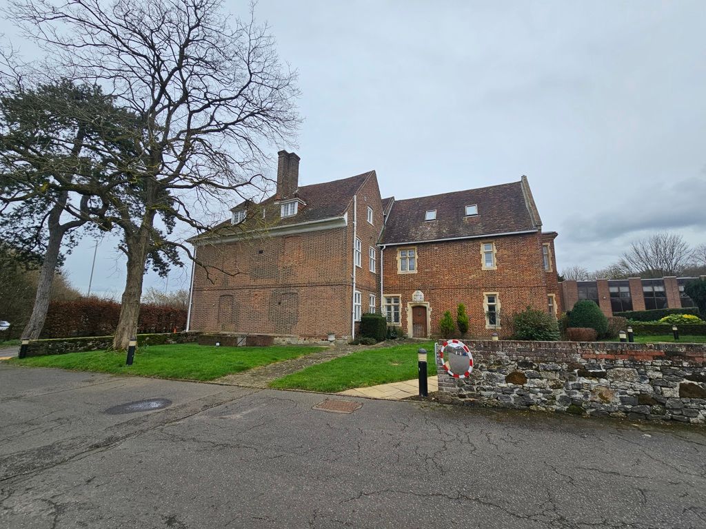 Property photo 3 of 11 Photo 48