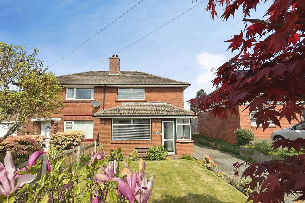 Property photo 1 of 17 External