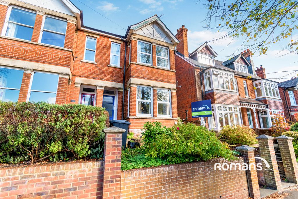 Property photo 1 of 10 Photo