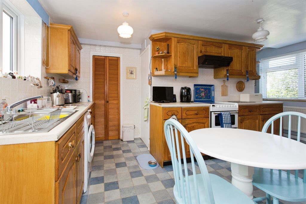 Property photo 3 of 18