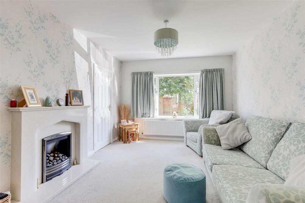 Property photo 3 of 22