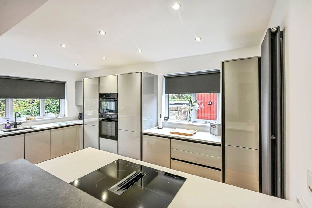 Property photo 2 of 16 Picture No. 02