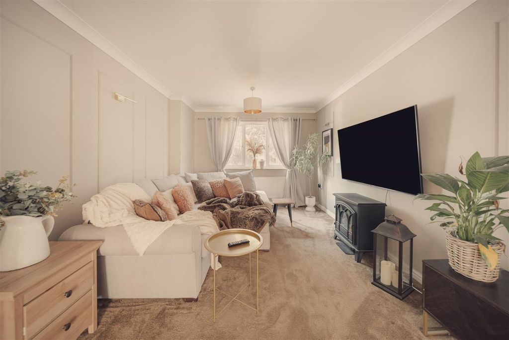 Property photo 2 of 20 Cliff Lane-32.Jpg