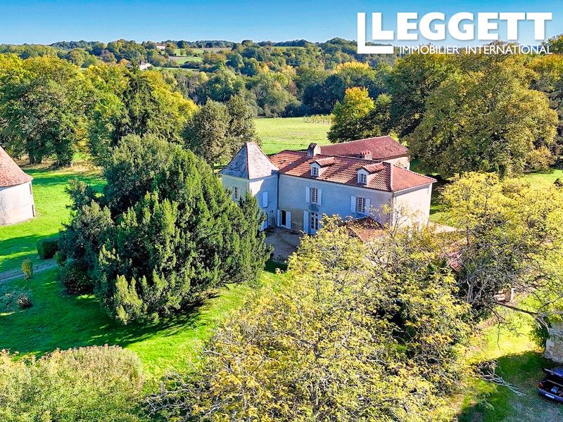 Property photo 1 of 10