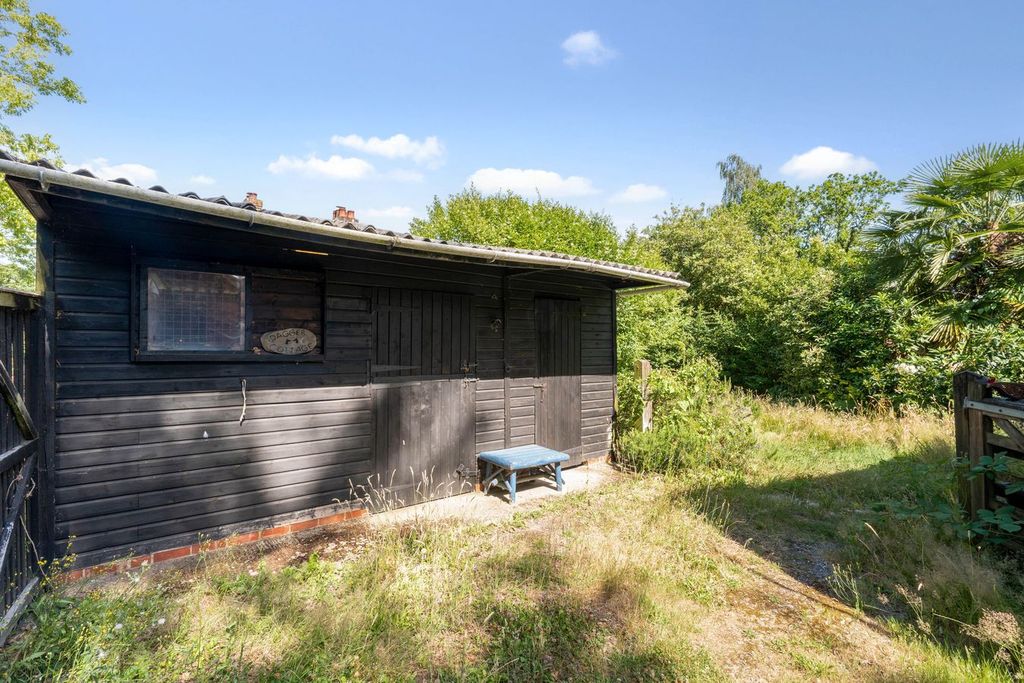 Property photo 3 of 8