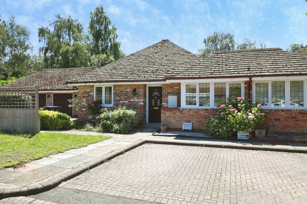 Property photo 1 of 18