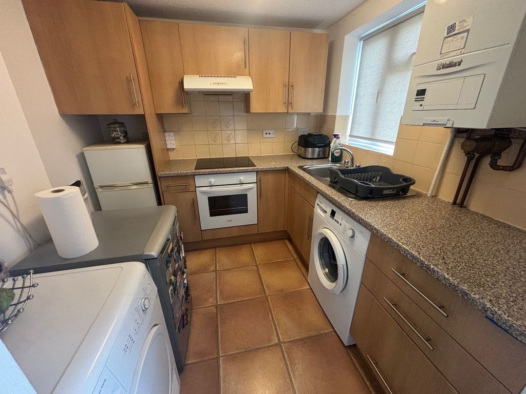 Property photo 2 of 6