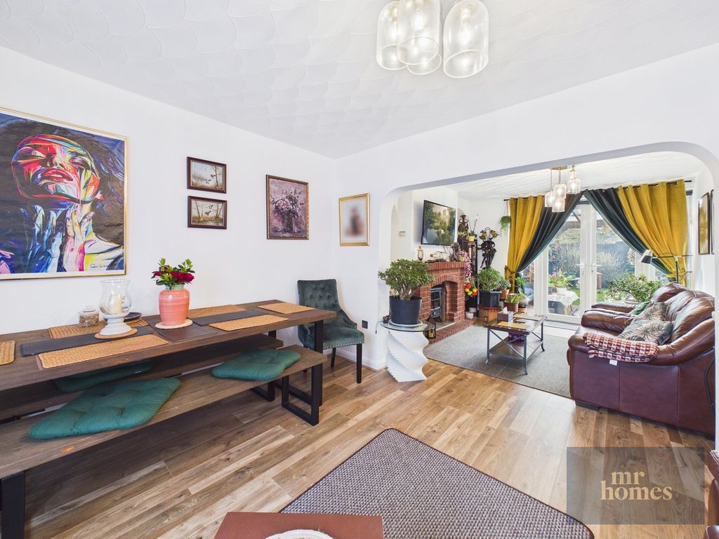 Property photo 2 of 49