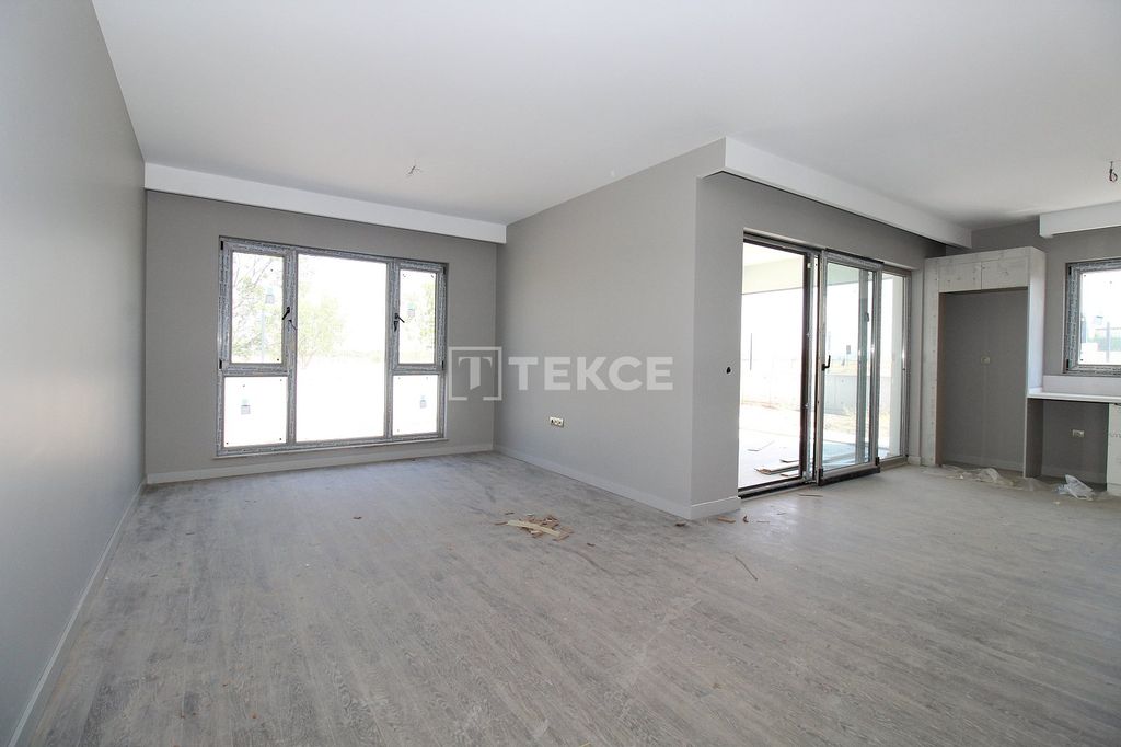 Property photo 1 of 31