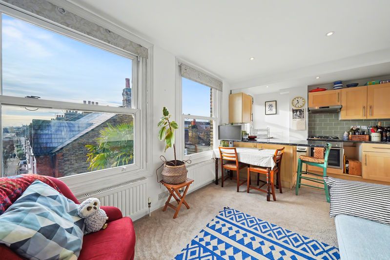 Property photo 3 of 10 Photo 5