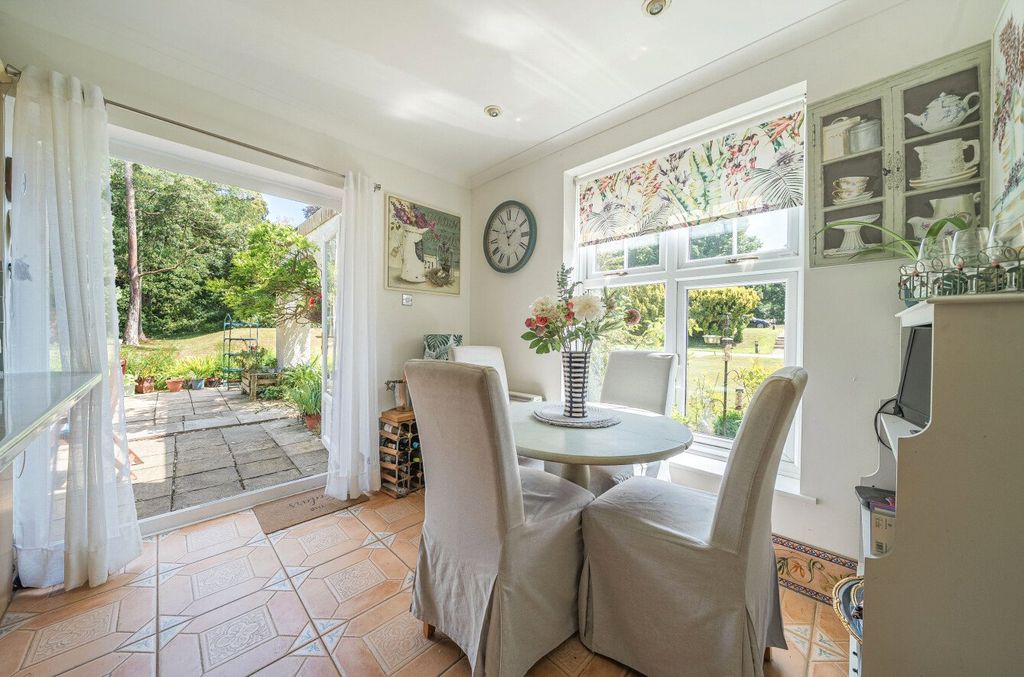 Property photo 2 of 15 Dining Area