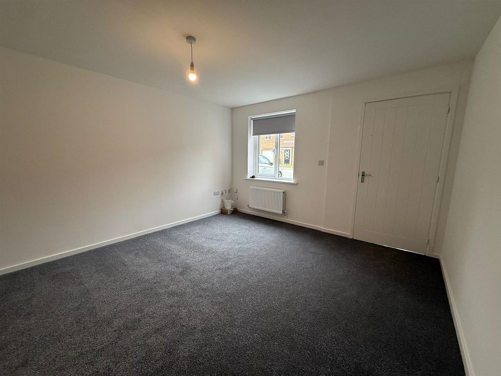 Property photo 3 of 10 6Cdce719-5B69-462E-B116-6c1c61dc290F.Jpg