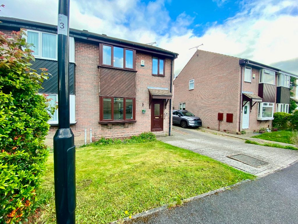 Property photo 1 of 18