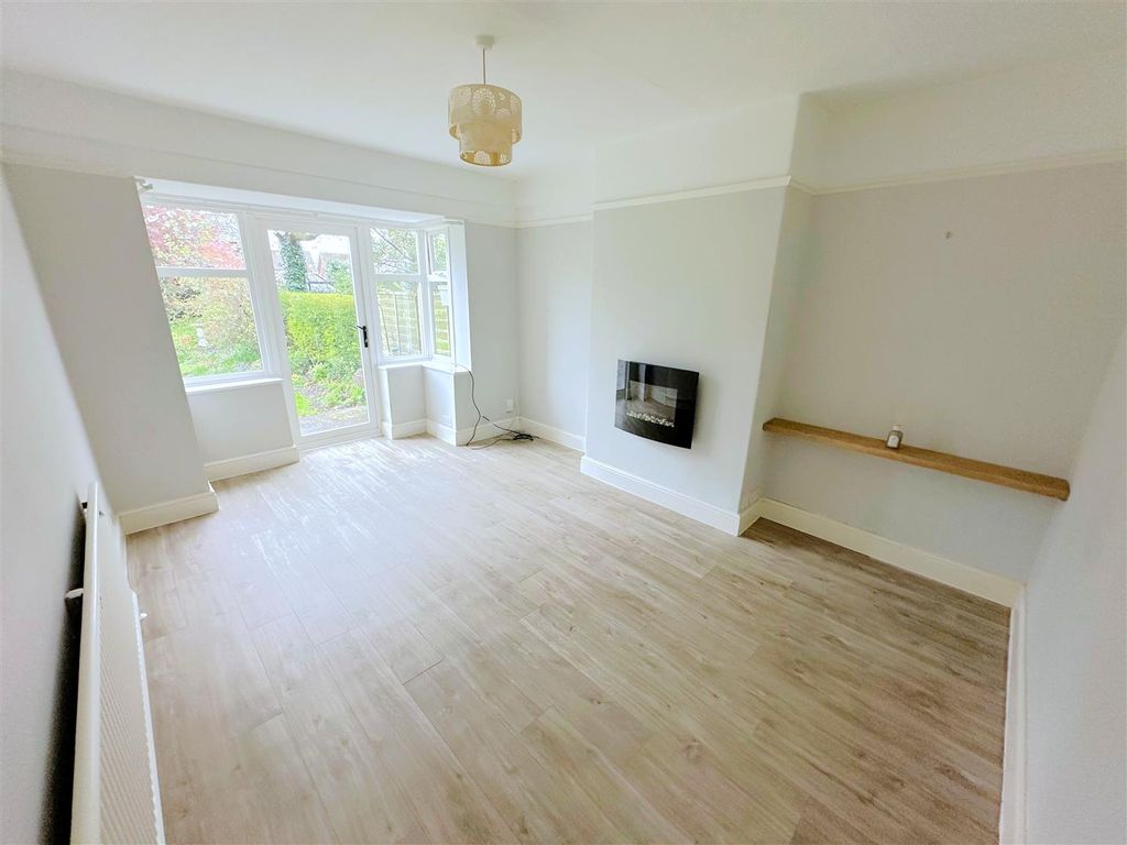 Property photo 2 of 41 Dining Room